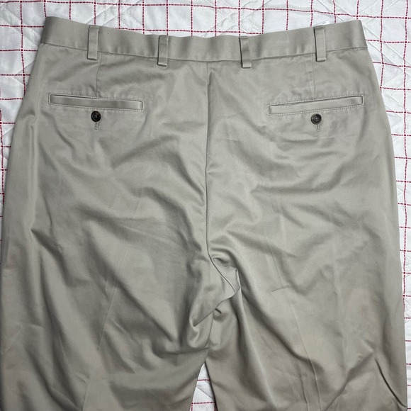 Brooks Brothers Advantage Chino Hudson Light Weight Mens Khaki Pants W36 L30 - Picture 9 of 11